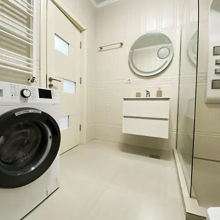 Building Stefan Promenada Seafront Luxury Studio 아파트 *